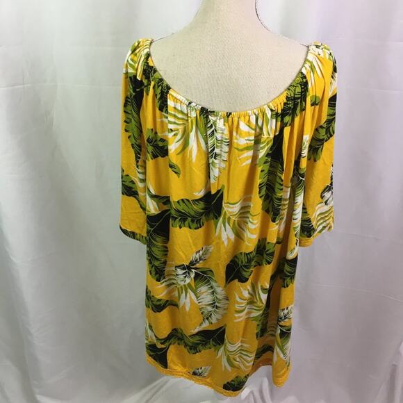 Lone & Lux Leaf Pattern Top Yellow Green 1X - Picture 4 of 15
